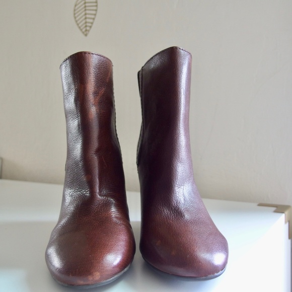 Nine West Brown Leather Booties - Picture 3 of 8
